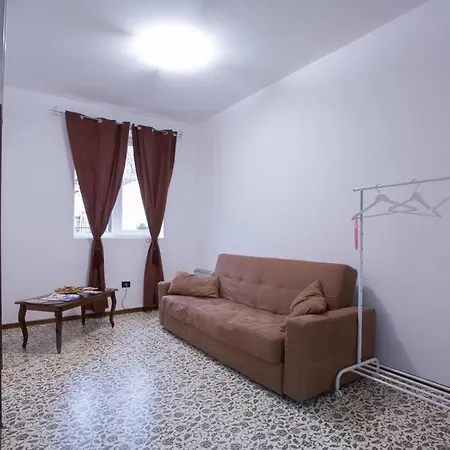 La Maria Hostel Bucharest