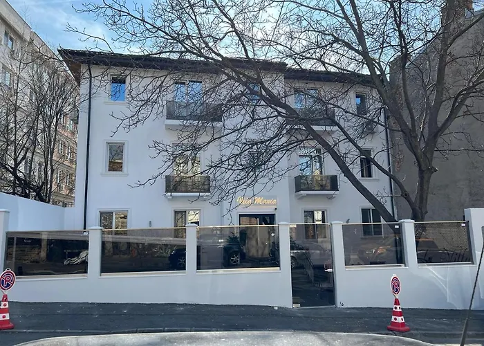 La Maria Hostel *